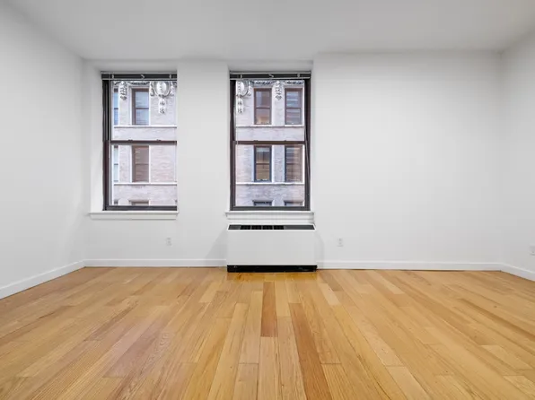 37 Wall Street image 1 of 6