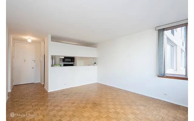 Rented by Douglas Elliman | media 17