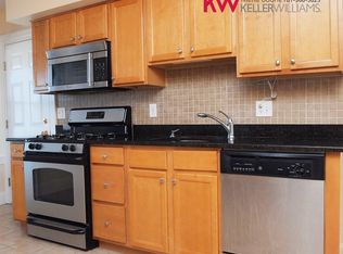 9 Barton St APT 32, Waltham, MA 02453