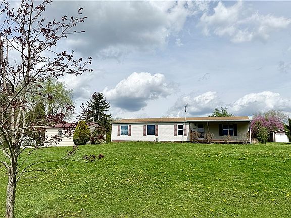 2nd image of 105 Reed Ln