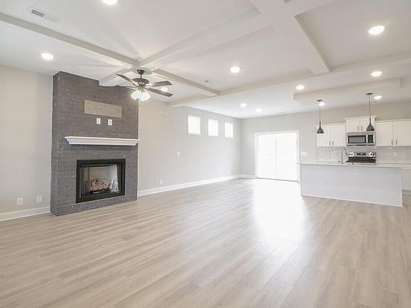 2nd image of 485 Herman Dr