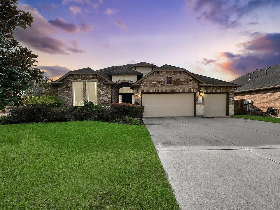 1111 Wheatfield Ct