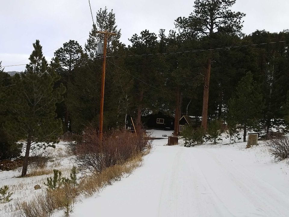 2nd image of 996 Rams Horn Rd