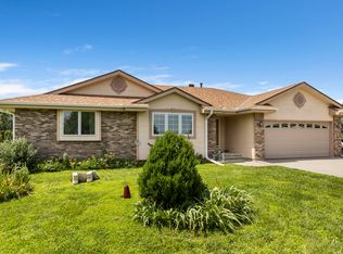 55712 237th St, Glenwood, IA 51534