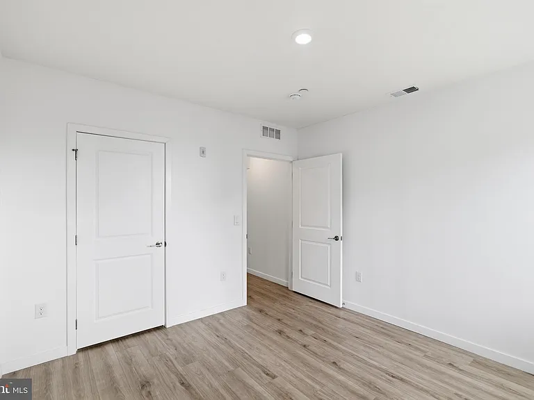915 N Broad St #601 — Photo 21