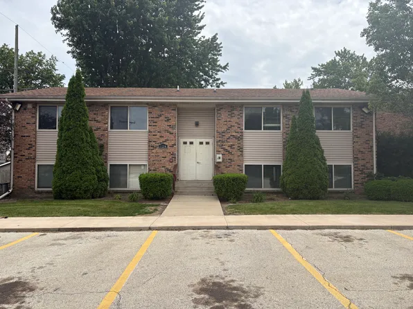 124 S Country Ct #1, Bourbonnais, IL 60914