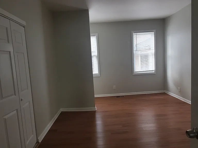 86 Sanford Ave #1 — Photo 4