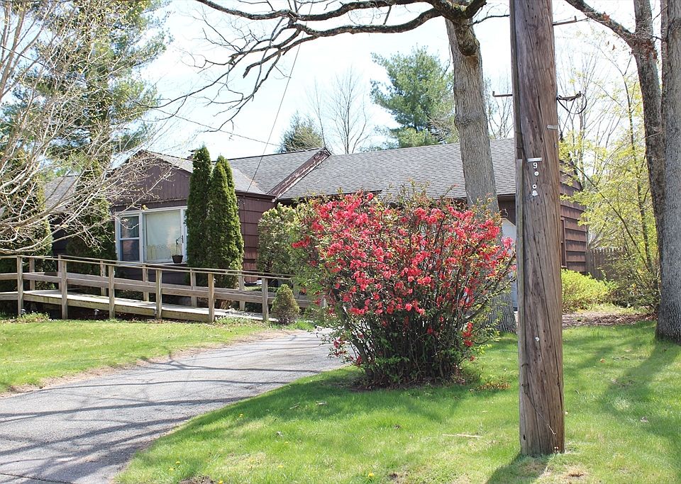 2nd image of 158 Woodcrest Rd