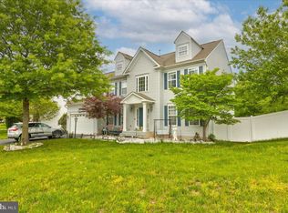 8797 Ellis Mill Dr, Gainesville, VA 20155