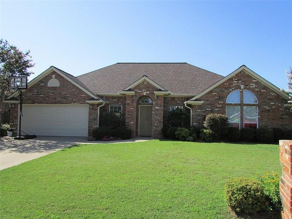 1st image of 804 Cottonwood Ct