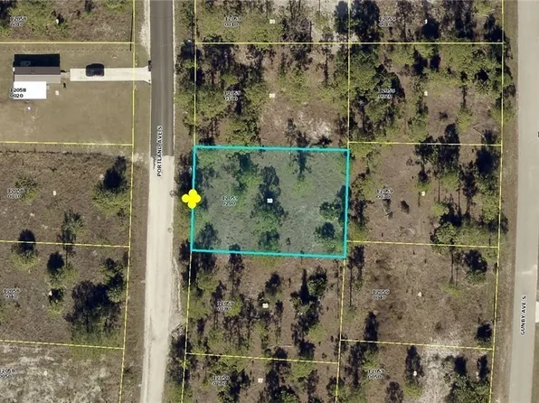 1061 Portland Ave S, Lehigh Acres, FL 33974