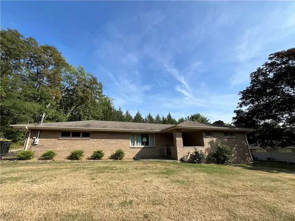 3120 Muse Ln, White Oak, PA 15131