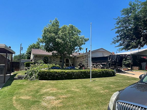 4th image of 422 NW 74th St