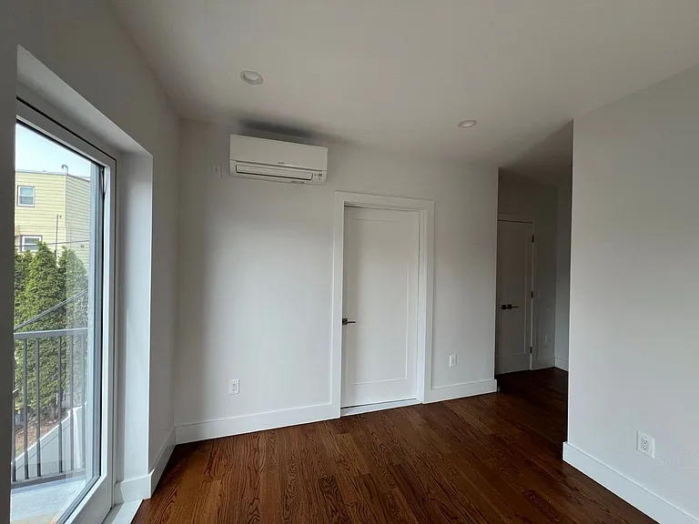 Century Tuer: Unveiling Our Exclusive Boutique Residences — Photo 40