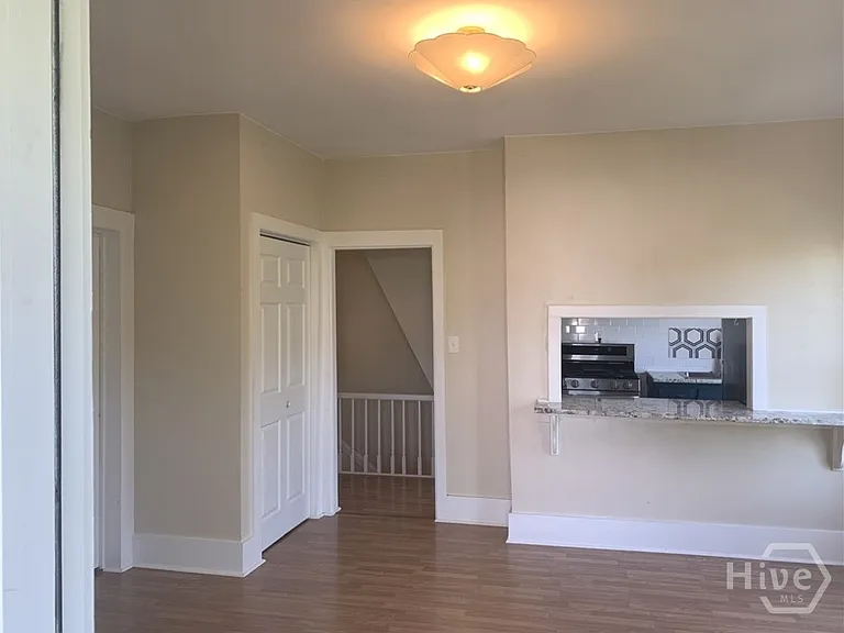 218 W Anderson St #UPPER — Photo 31