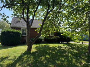 122 Holden St, Worcester, MA 01606