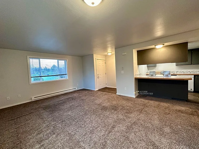 413 SE Maylor St — Photo 6