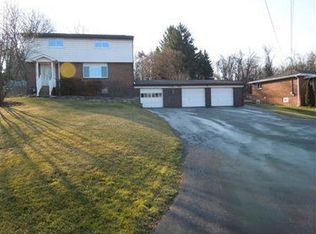 229 McDermott Rd, Trafford, PA 15085