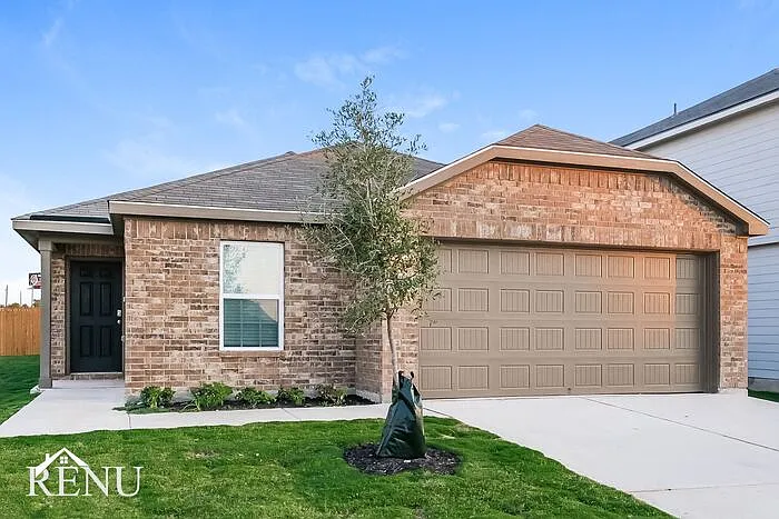 4 bed, 2.0 bath, 1794 sqft, $1,925 — Photo 1