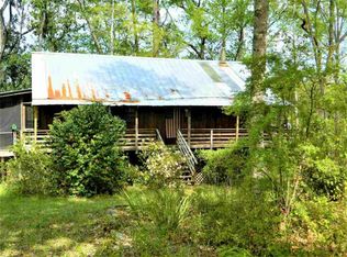 776 Middle Creek Rd, Quincy, FL 32351