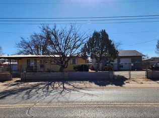 3128 Barcelona Rd SW, Albuquerque, NM 87105
