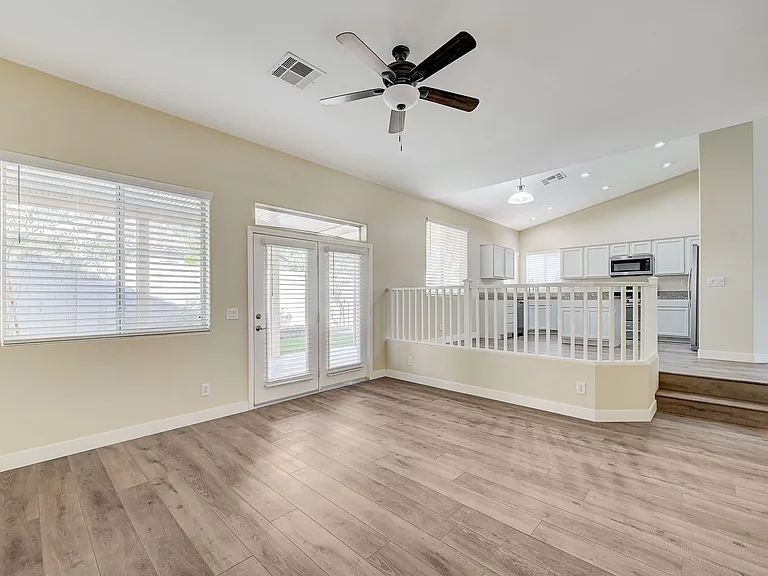 11490 Steponia Bay St — Photo 17