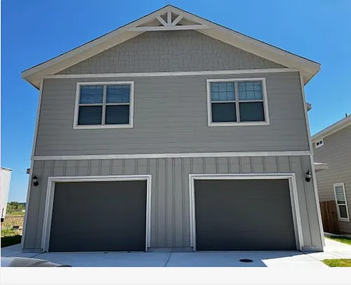 10330 Lynwood Vlg #101 Photo 1