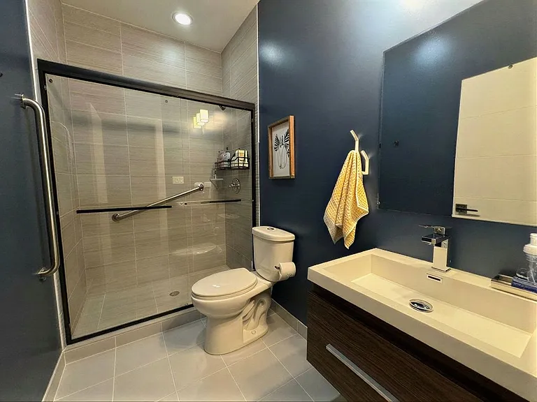 3019 N Christiana Ave — Photo 13