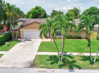 103 Pinehurst Ln, Boca Raton, FL 33431