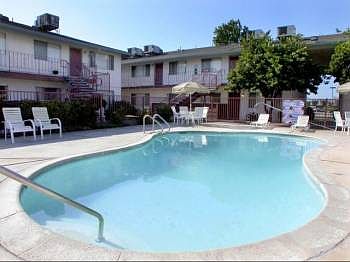 1st image of 838 Knickerbocker Dr APT 29