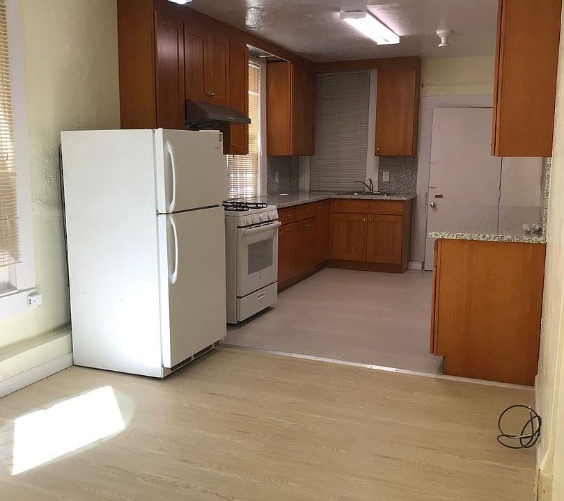 1st image of 74 Spencer St APT 1