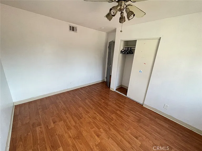 4880 Pacific Ave — Photo 9