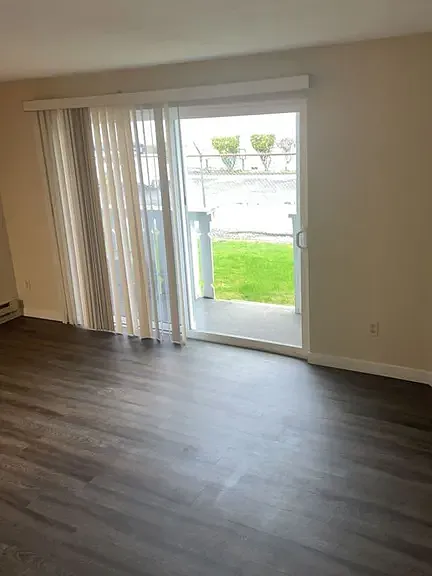 1120 Randall St #1 — Photo 11