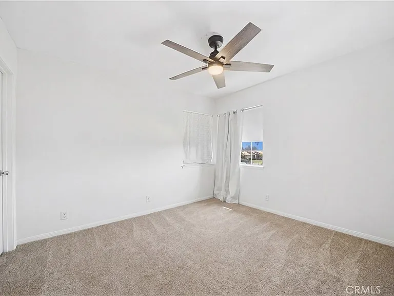 1505 Canterbury Cir — Photo 30