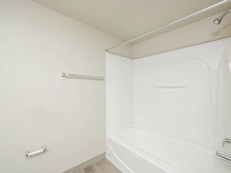 2250 Cougar Dr — Photo 9