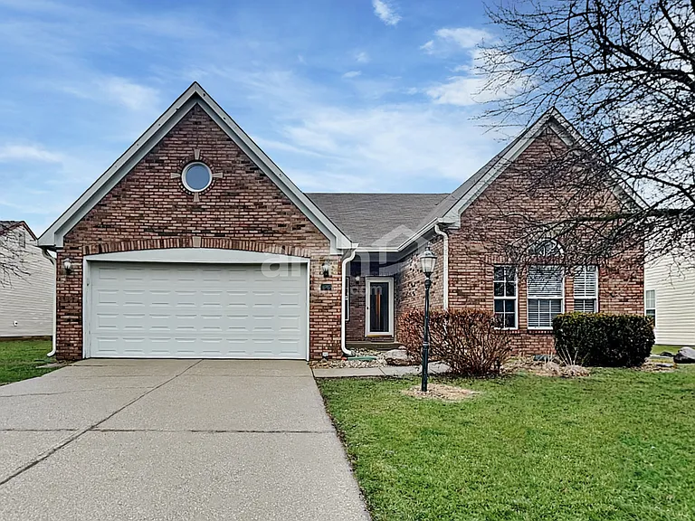 7818 Bent Willow Dr — Photo 1