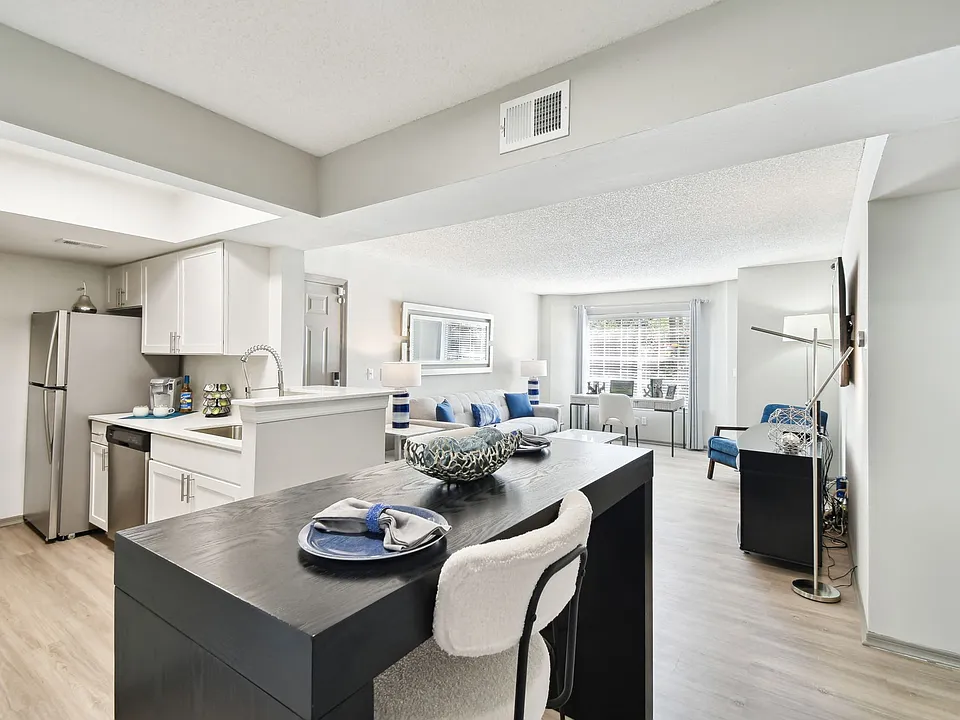 Enclave at Lake Underhill