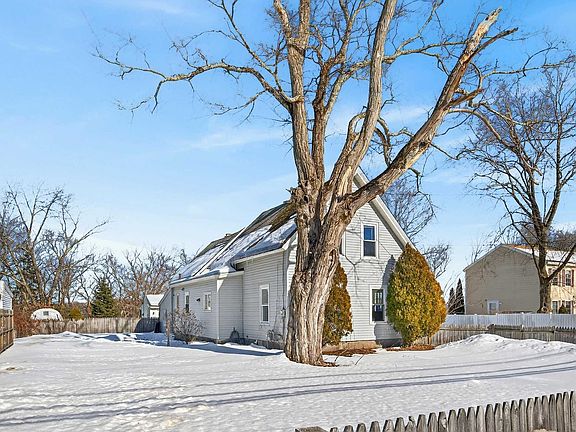 2nd image of 185 Mast Road