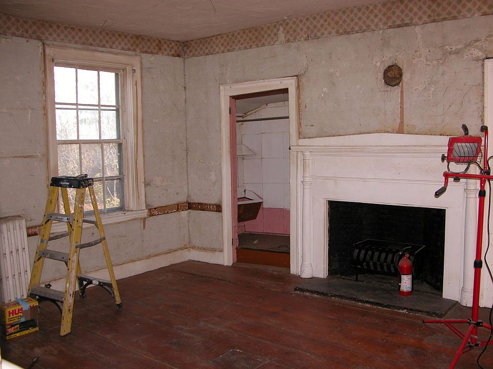2nd image of 82 State St #1