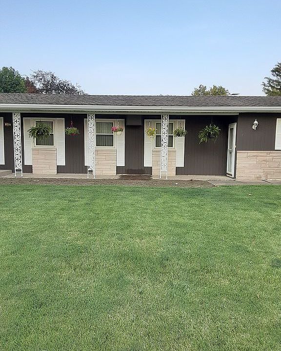 702 S Jefferson, Cerro Gordo, IL 61818 Zillow