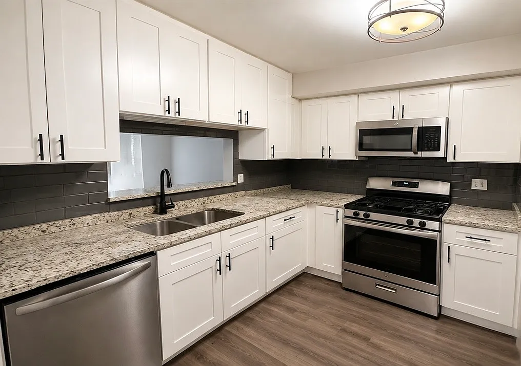 2 bed, 1.5 bath, 1000 sqft, $2,500 — Photo 3
