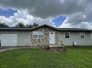 115 Bulger Dr, Carterville, MO 64835