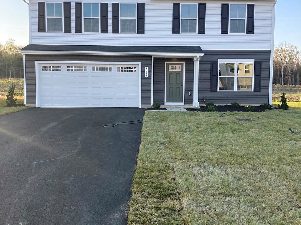 1st image of 1221 Watson Ln
