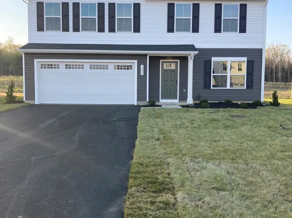 1221 Watson Ln, Grottoes, VA 24441