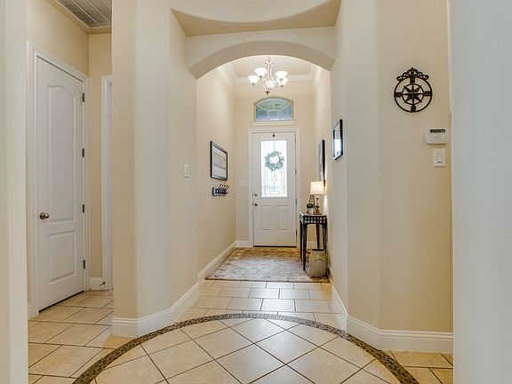 3rd image of 2509 Dover Dr