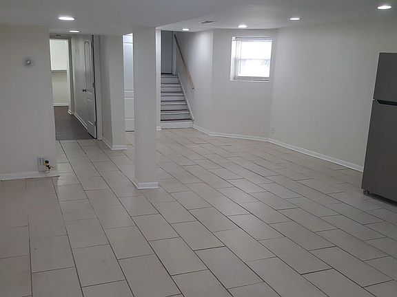 3rd image of 3125 N Elston Ave #G