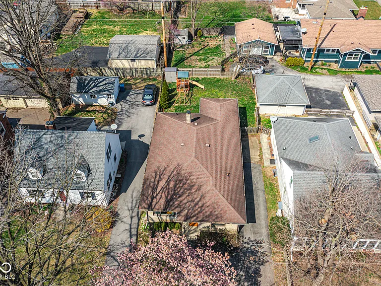 1420 Kessler Boulevard East Dr — Photo 30