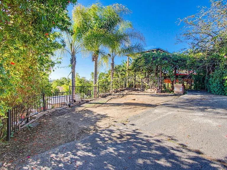 25147 Jack Rabbit Acres — Photo 34