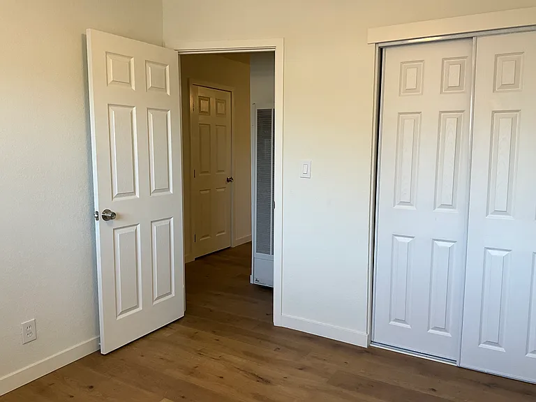 5448 Mona Way — Photo 11