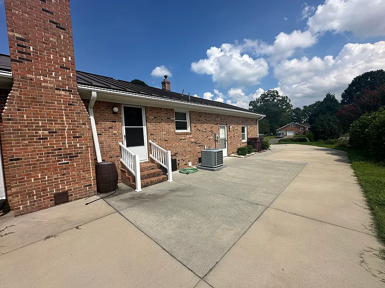 536 Summit Ridge Dr — Photo 26